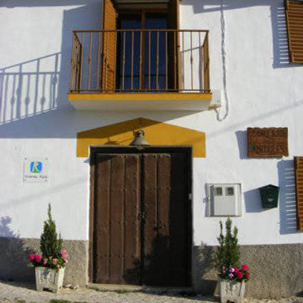 Our front door / La puerta principal